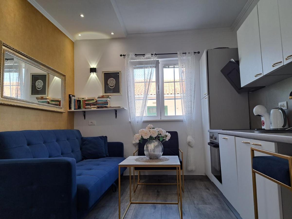 Apartments Brac Supetar Exterior photo