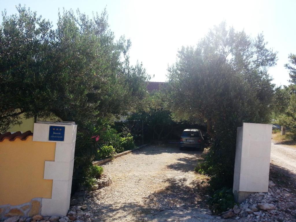 Apartments Brac Supetar Exterior photo